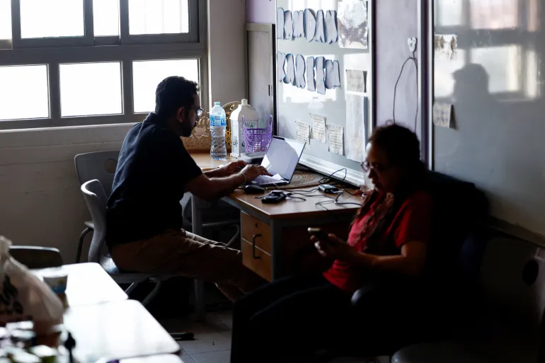 Как израильско-американская война с Ираном ставит под угрозу индийские денежные переводы на $ 50 млрд