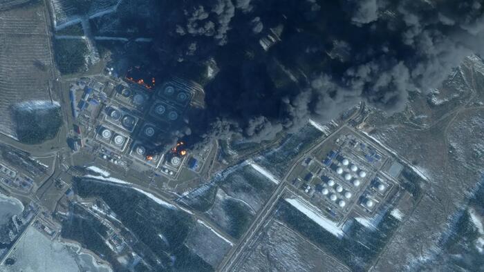 Ключевой российский балтийский нефтяной порт Приморск возобновляет загрузку после нападения Украины