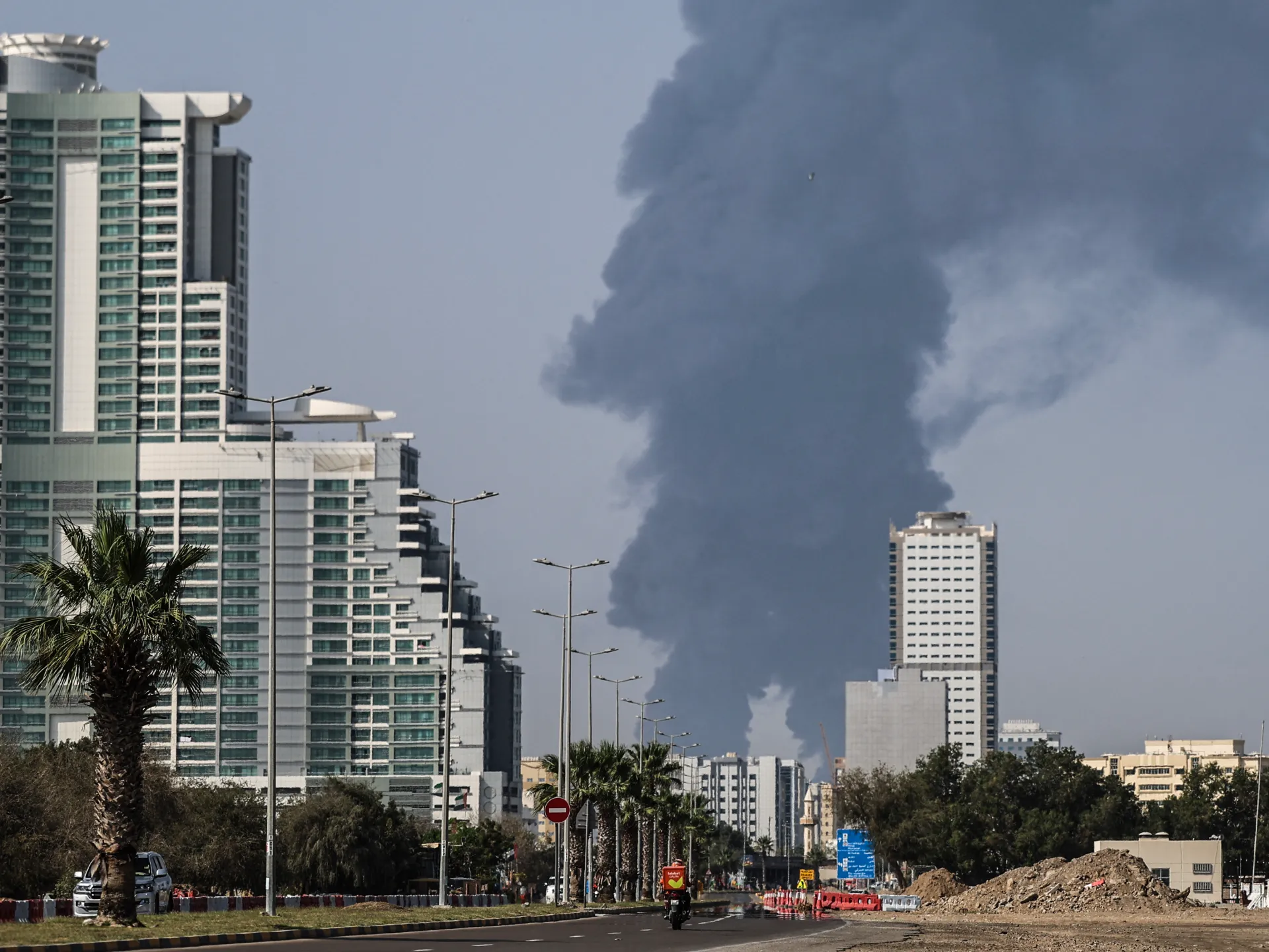 Иран продолжает усиливать атаки по всему Персидскому заливу в результате американо-израильской войны