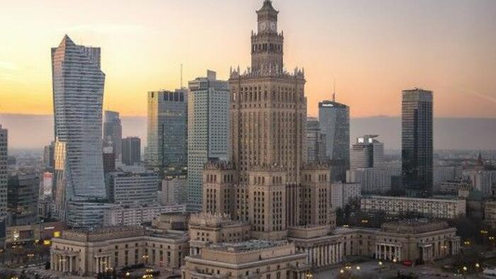 Польша переходит к налогообложению непредвиденных расходов на топливо, заработанных во время войны с Ираном